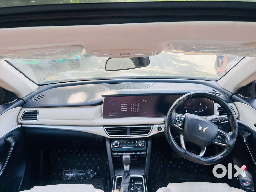 Mahindra Xuv700 2.2 Ax 7 Diesel At Luxury Pack Str, 2023, Diesel