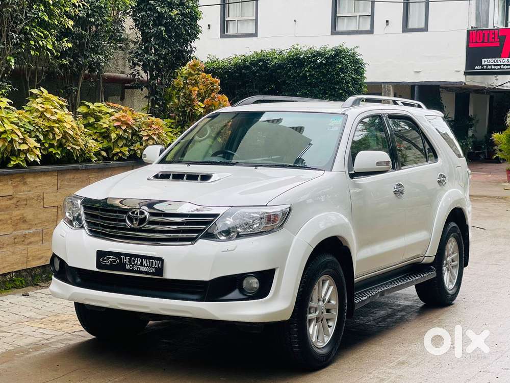 Toyota Fortuner 2011-2016 4x2 At, 2012, Diesel