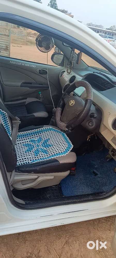 Toyota Etios Diesel 2015 Continue Loan 10 Emi Remaining 11800 Per Emi
