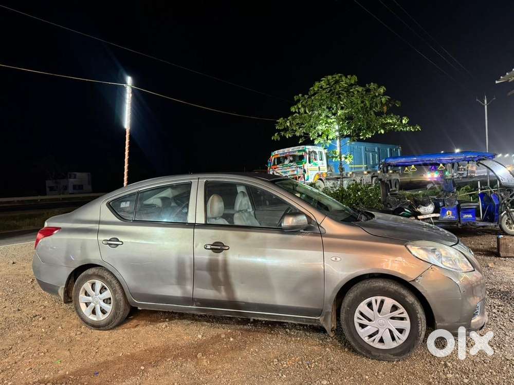 Nissan Sunny 2013 Petrol 38000 Km Driven