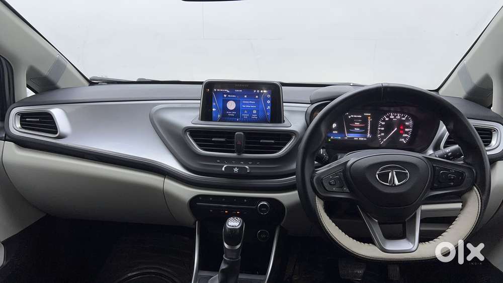 Tata Altroz 1.2 Xza Plus, 2022, Petrol