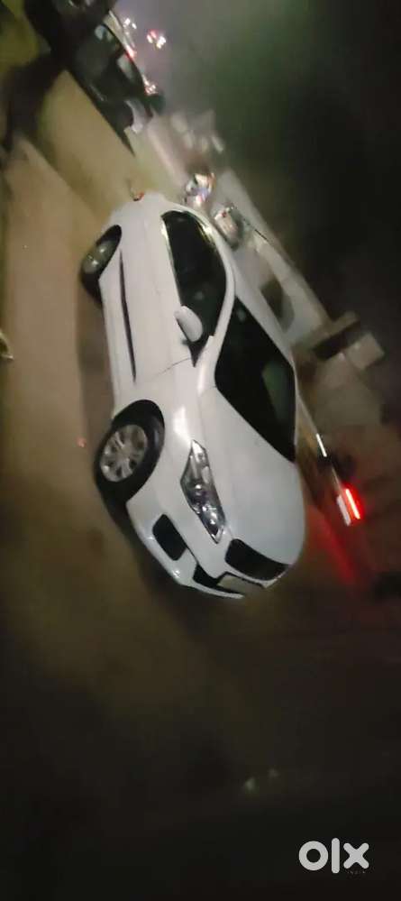 Ciaz White Neat And Clean