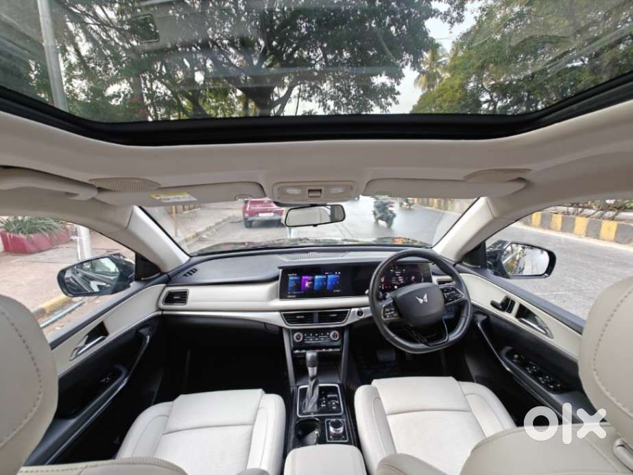 Mahindra Xuv700 2.2 Ax 7 Diesel At Luxury Pack Str, 2024, Diesel
