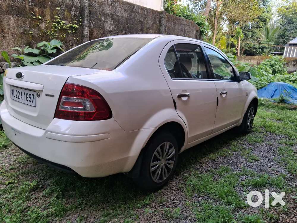 Well Maintained Powerfull Neat And Clean Vehicle
Good For Family Use