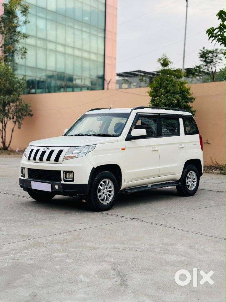 Mahindra Tuv 300 T8 Amt, 2015, Diesel
