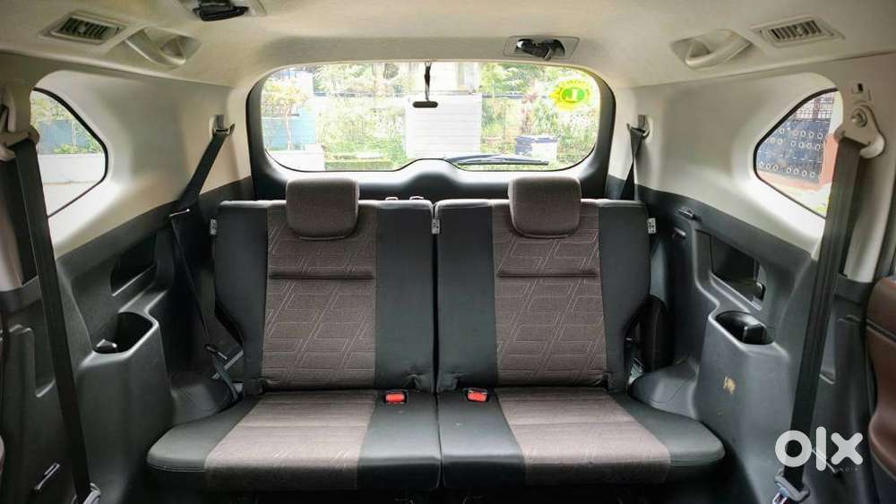 Toyota Innova Hycross 2.0 Vx Hybrid 8 Str, 2023, Petrol