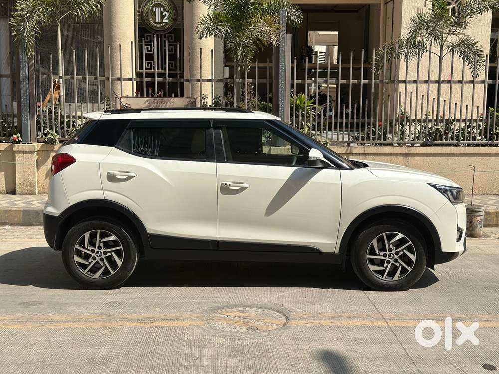 Mahindra Xuv300 W8 (o) 1.5 Diesel Amt, 2023, Diesel