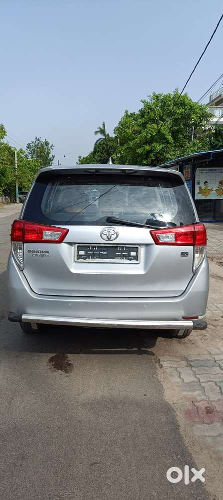 Toyota Innova Crysta 2.8z Automatic, 2017, Diesel