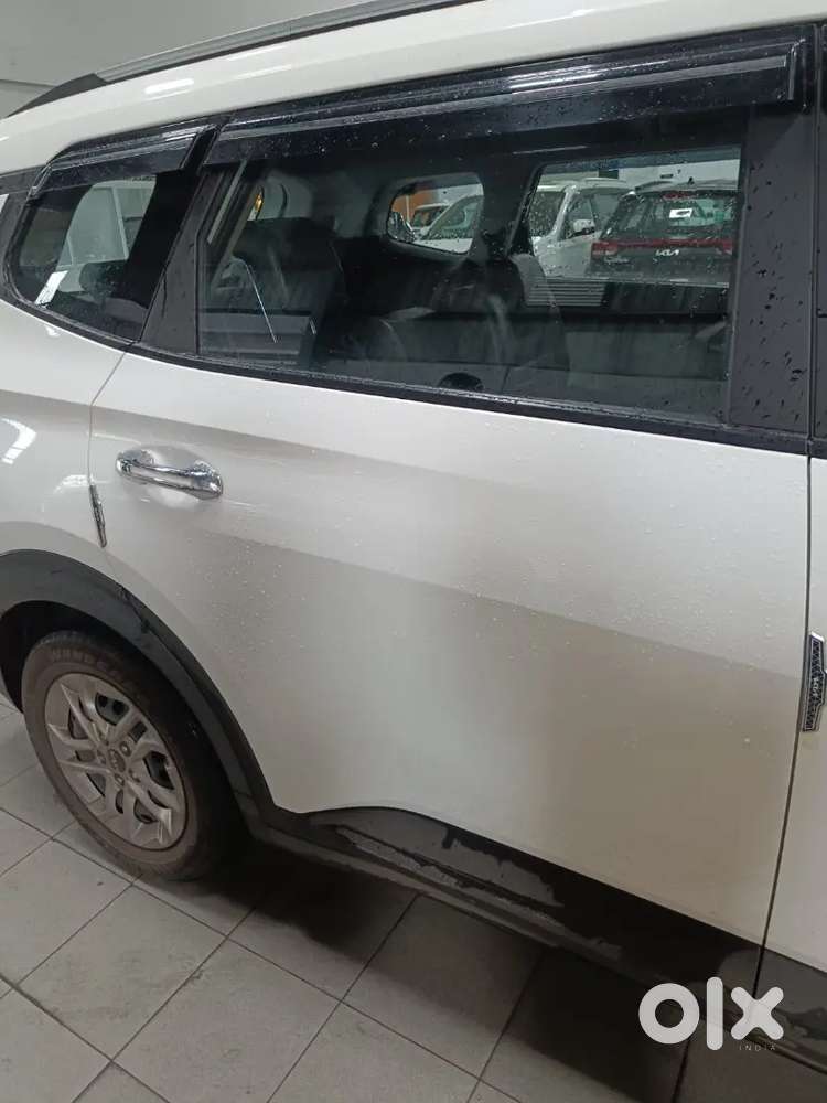 Kia Carens 24000 Km Imt