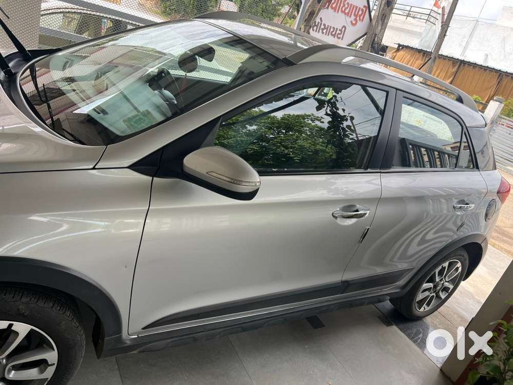 Hyundai I20 Active 2016 Petrol Well Maintained