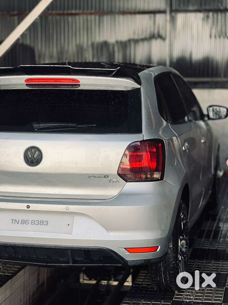 Volkswagen Polo 2015 Car