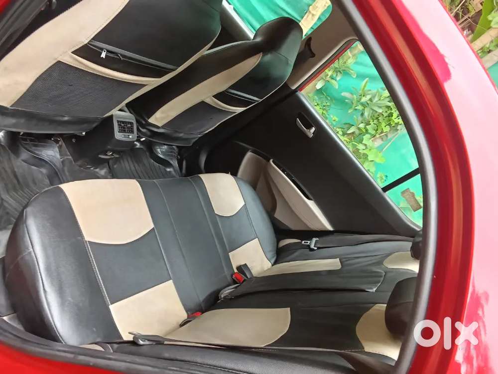Hyundai Xcent Diesel 2015 Top Model