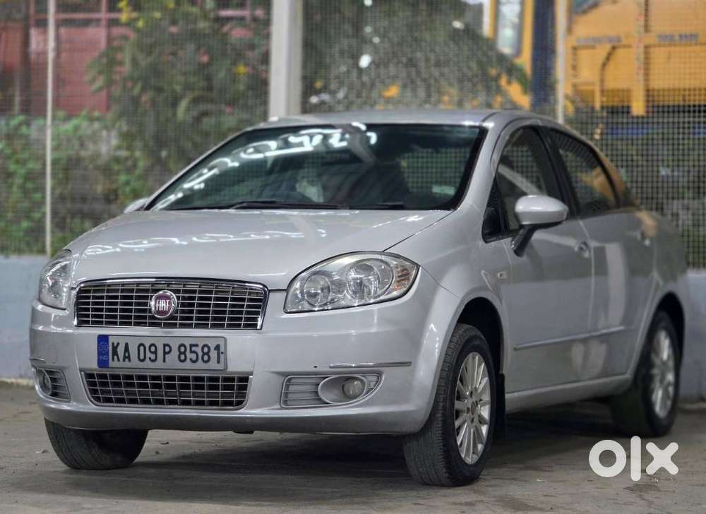 Fiat Linea Emotion Pk 1.4, 2009, Petrol
