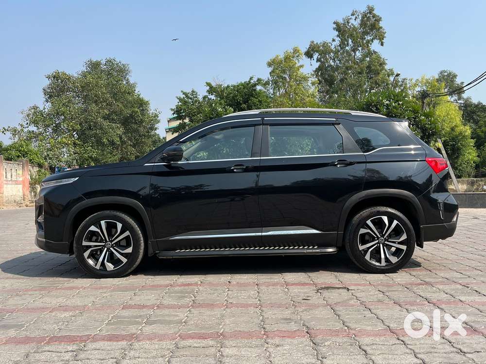 Mg Hector Plus Sharp Pro 1.5 Turbo Petrol Mt 6 Str, 2023, Petrol