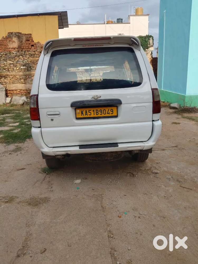 Chevrolet Tavera 2014 Diesel 350000 Km Driven