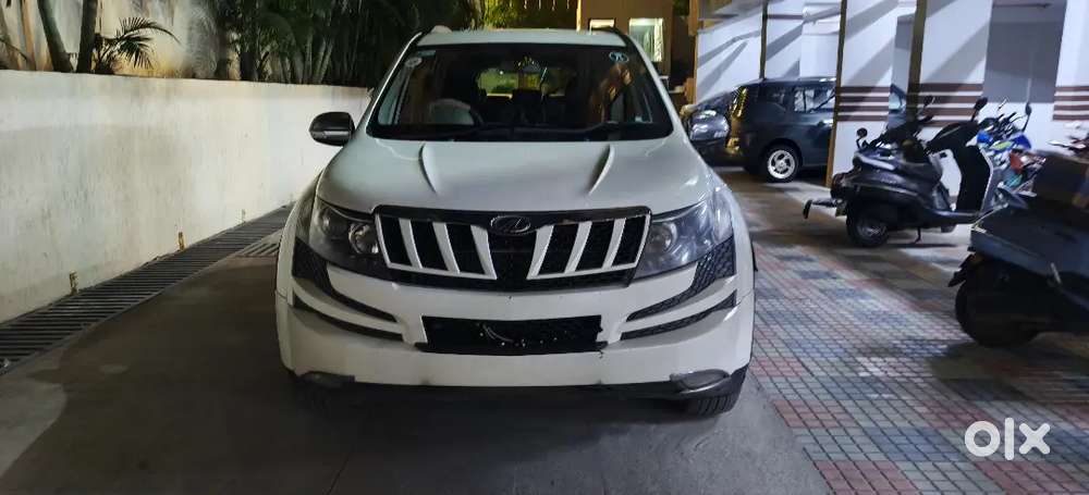 Mahindra Xuv500,dealer,cars24 And Spinny Don't Message