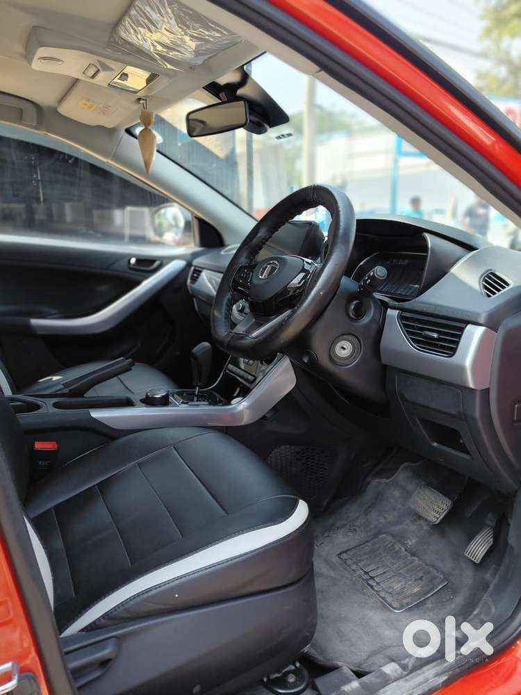 Tata Nexon 1.5 Revotorq Xza Plus Dual Tone Roof Amt (s), 2023, Petro..