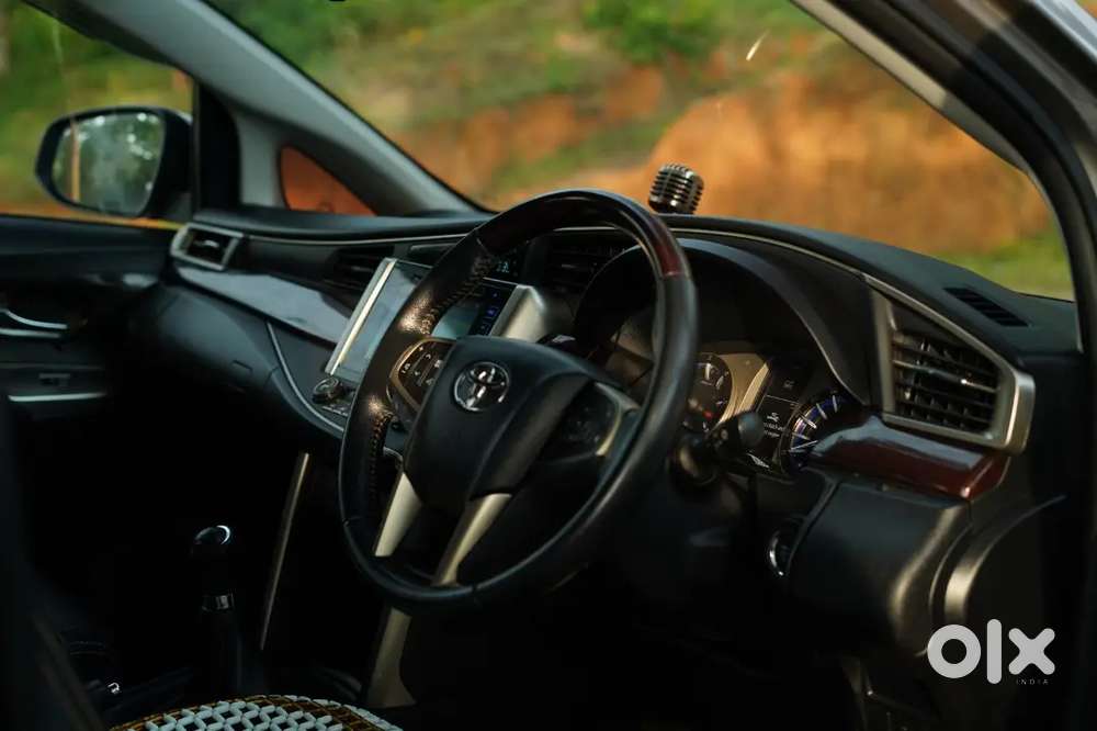 Orginal Kerala Toyota Innova Crysta 2019 With Service History