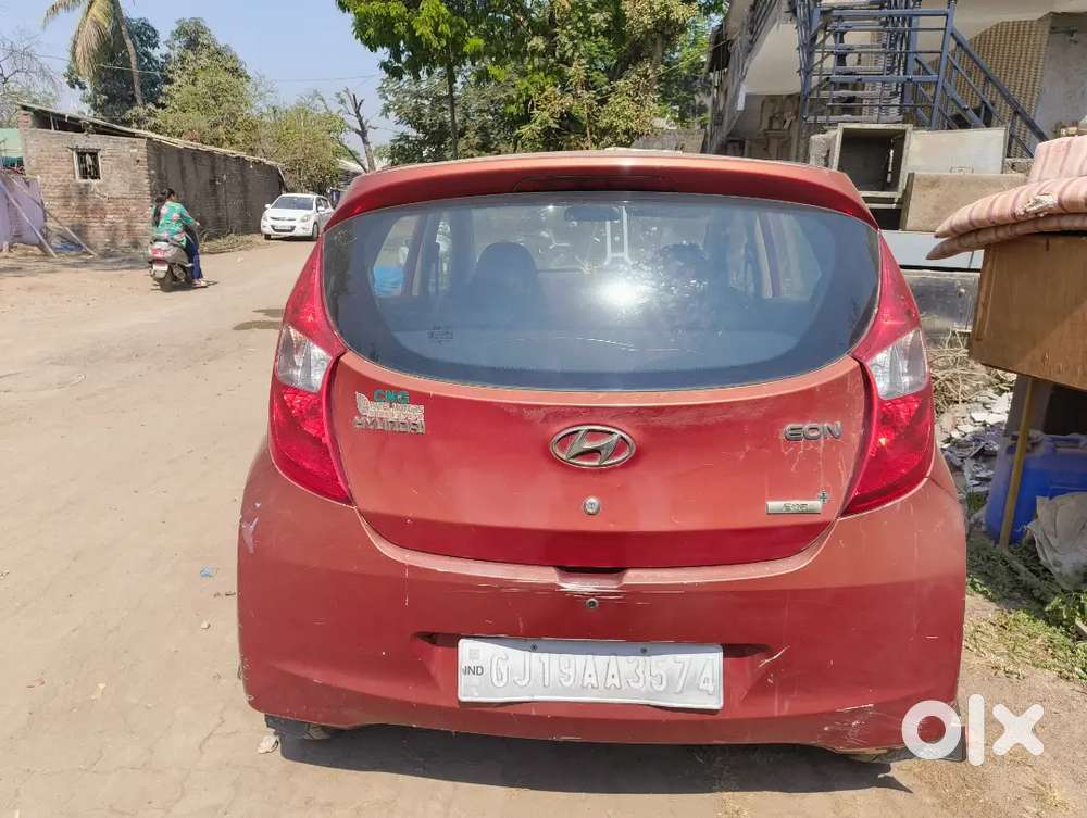 Hyundai Eon 2013 Cng & Petrol 65000 Km Driven