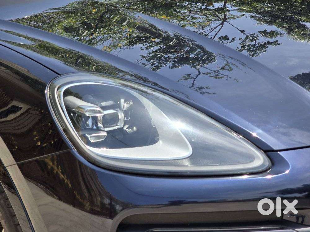 Porsche Cayenne Platinum Edition, 2022, Petrol