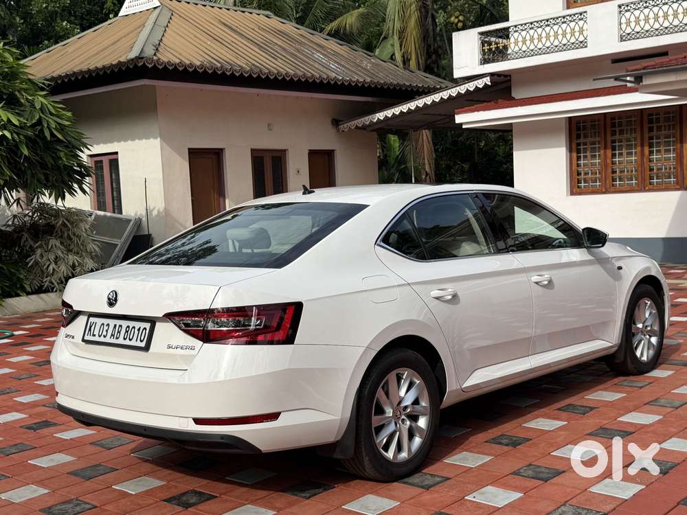 Skoda Superb Lk 1.8 Tsi At, 2017, Petrol