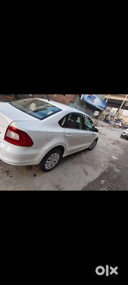 Skoda Rapid Onyx 1.5 Tdi Mt, 2012, Diesel