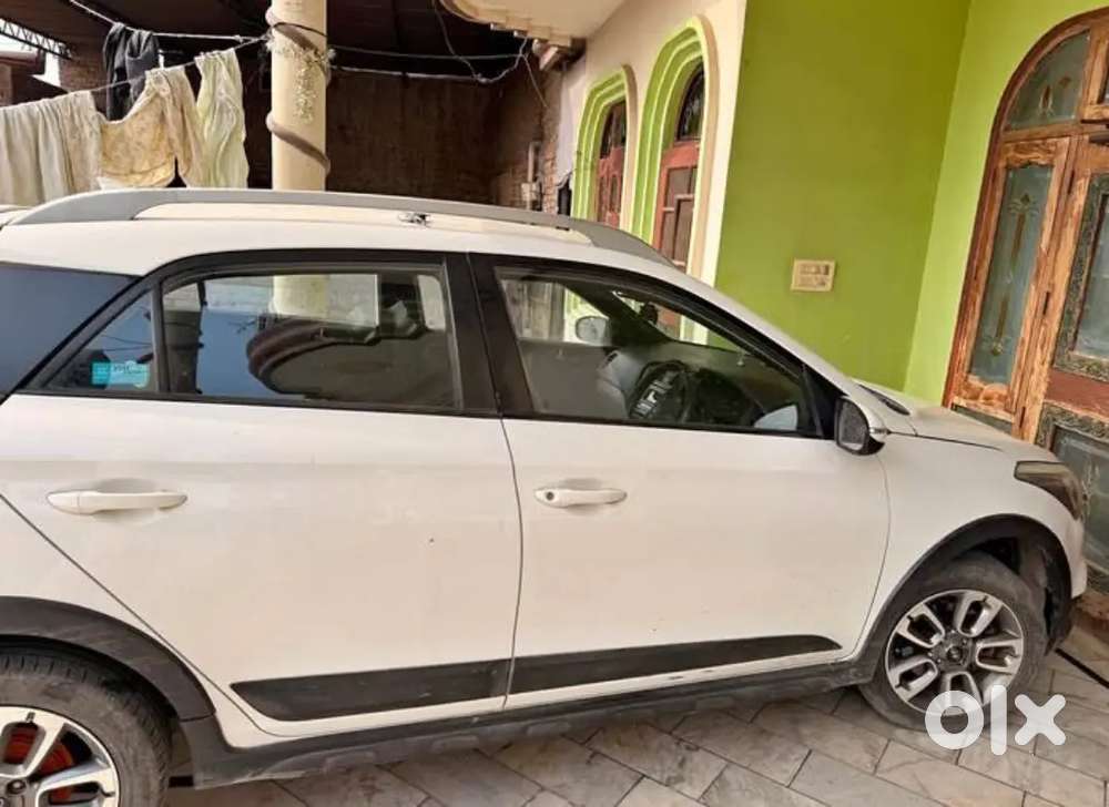 Hyundai I20 Active 2016 Diesel. 1st Owner.. Top Model