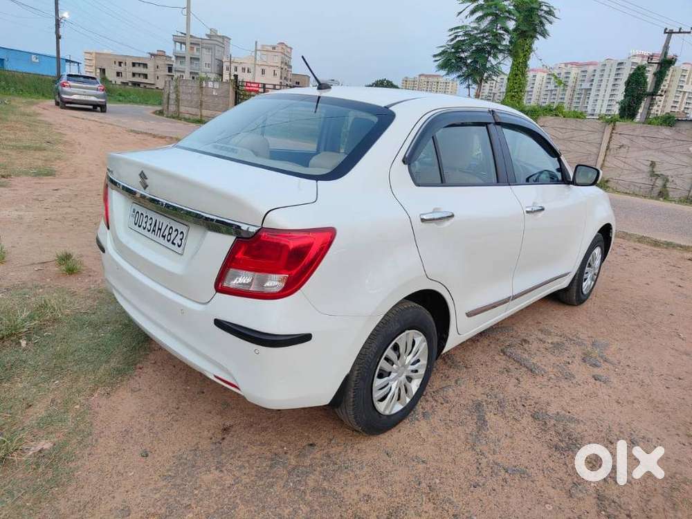 Maruti Suzuki Dzire 1.2 Vxi, 2023, Petrol