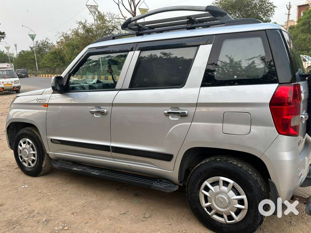 Mahindra Tuv 300 2018