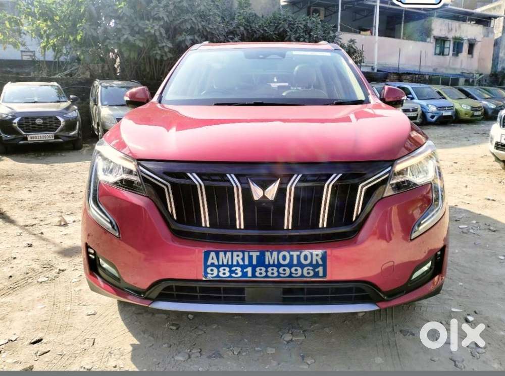Mahindra Xuv700 2.0 Ax 7 Petrol At Str, 2025, Petrol