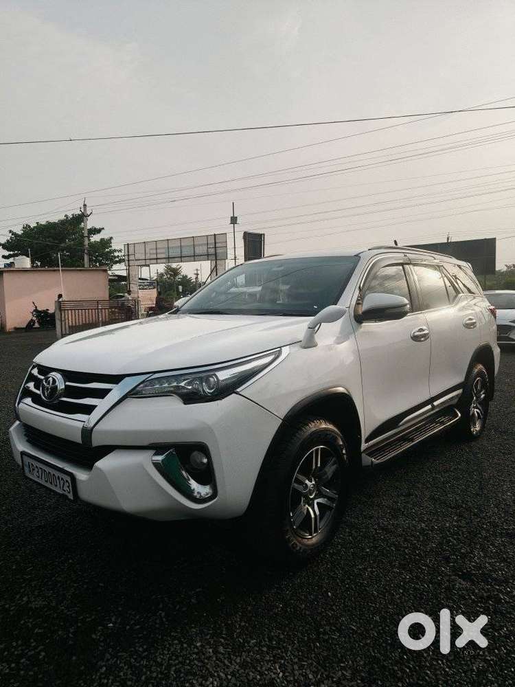 Toyota Fortuner 4x2 At 2.8 Diesel, 2017, Diesel