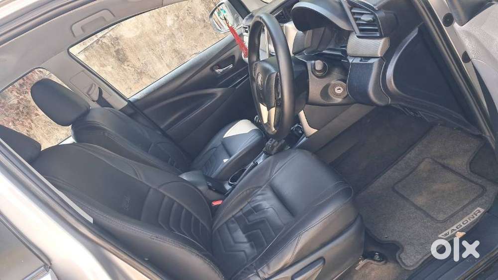 Toyota Innova Crysta 2.4 G Mt 8s, 2019, Diesel