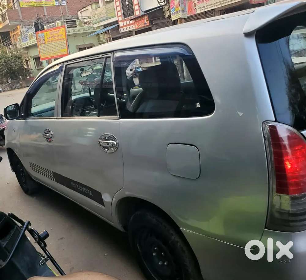 Toyota Innova 2010 Diesel Well Maintained