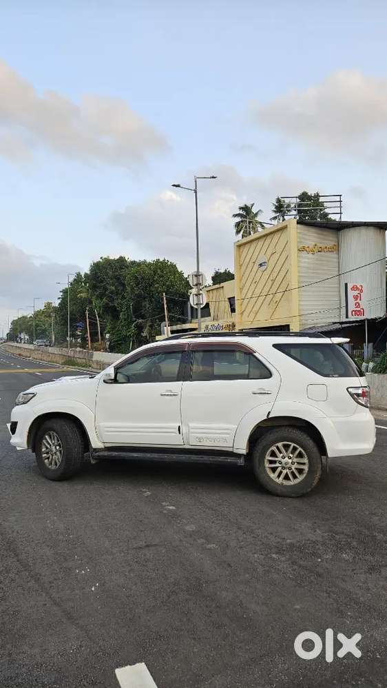 Toyota Fortuner Diesel 2013