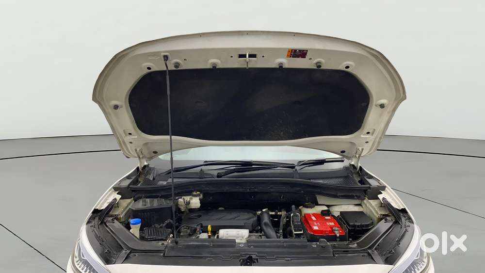 Mg Astor 1.3 Savvy Turbo At S Red, 2023, Petrol