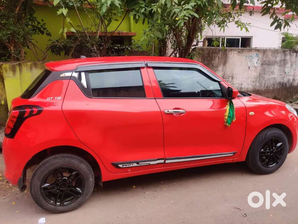 Maruti Suzuki Swift 2018 Petrol 60000 Km Driven