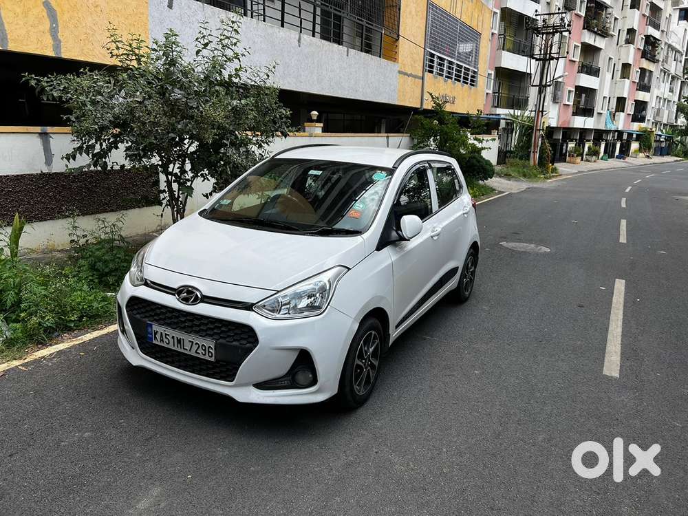 Hyundai Grand I10 2017 Sportz Automatic - Well Maintained With Dashcam