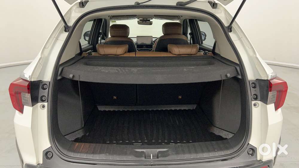Honda Elevate Zx Mt, 2024, Petrol