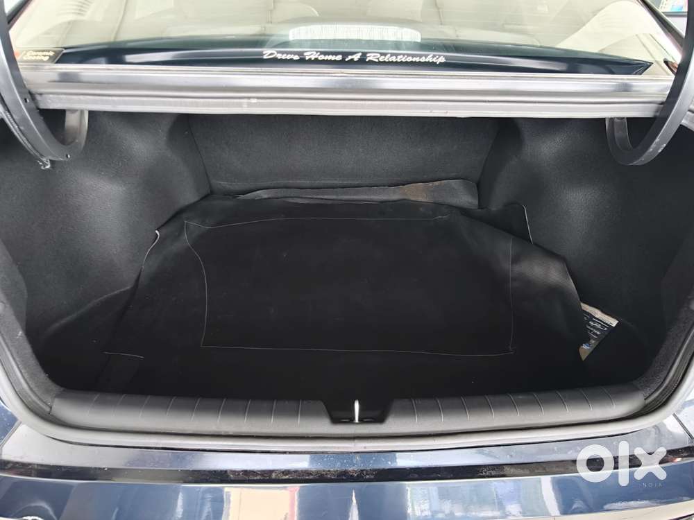 Hyundai Verna Sx (o) 1.5 Vtvt Ivt [2023 - 2026], 2023, Petrol