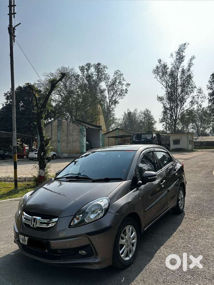 Honda Amaze 2nd Gen 2014 Diesel Well Maintained