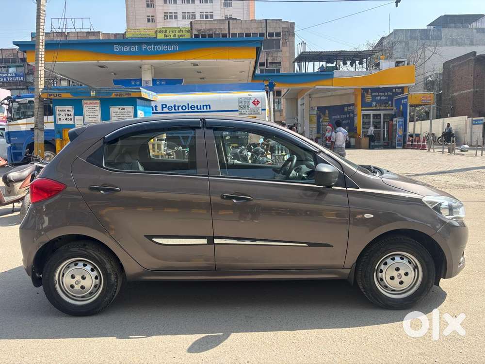 Tata Tiago 1.2 Revotron Xm, 2018, Petrol