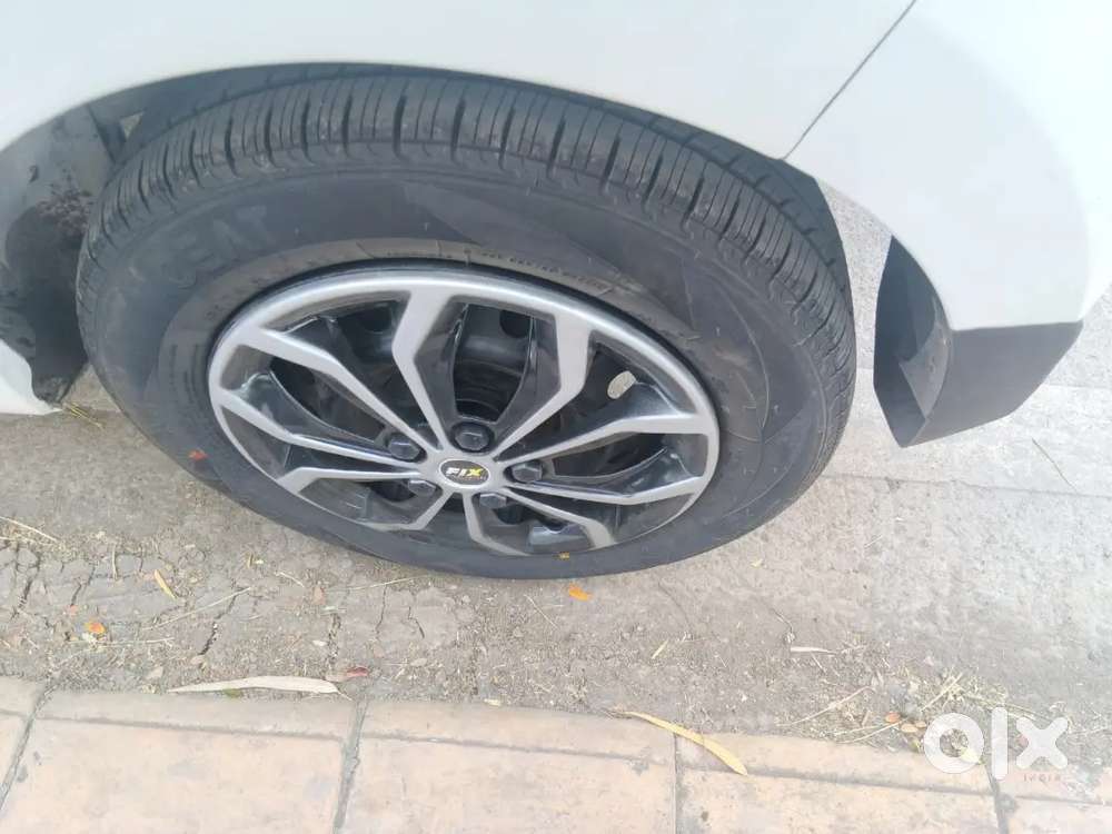 4ttres New Gadi Me Koi Kaam Nhi Hai Very Good Condition