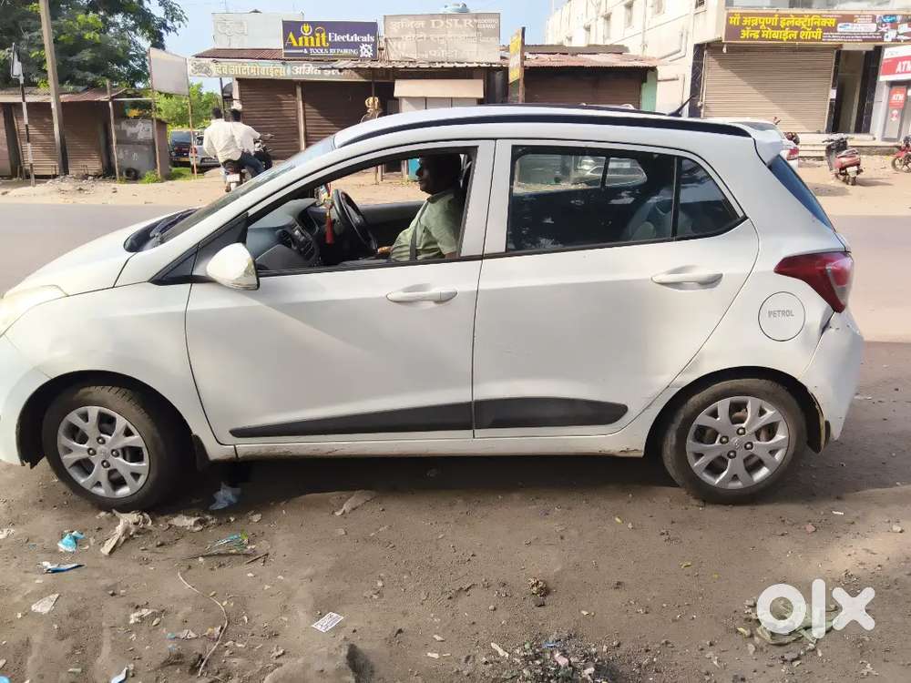 Hyundai I10 Sportz 2015