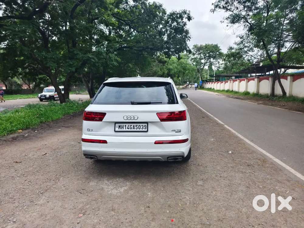 Excellent Condition Audi Q7 Diesel 2017 Top Model At 1999000 Only