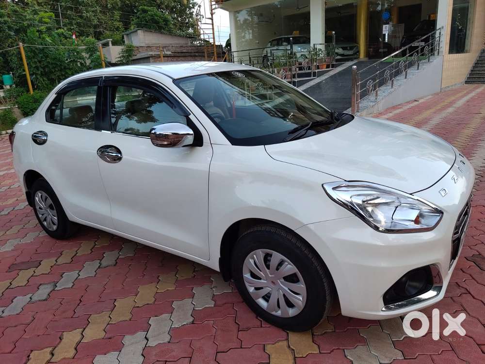 Maruti Suzuki Dzire 1.2 Vxi, 2022, Petrol