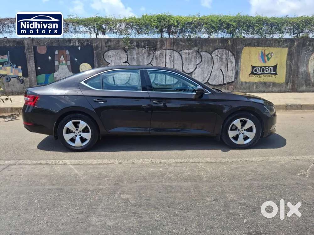 Skoda Superb [ ] 1.8 Style Tsi At, 2018, Petrol