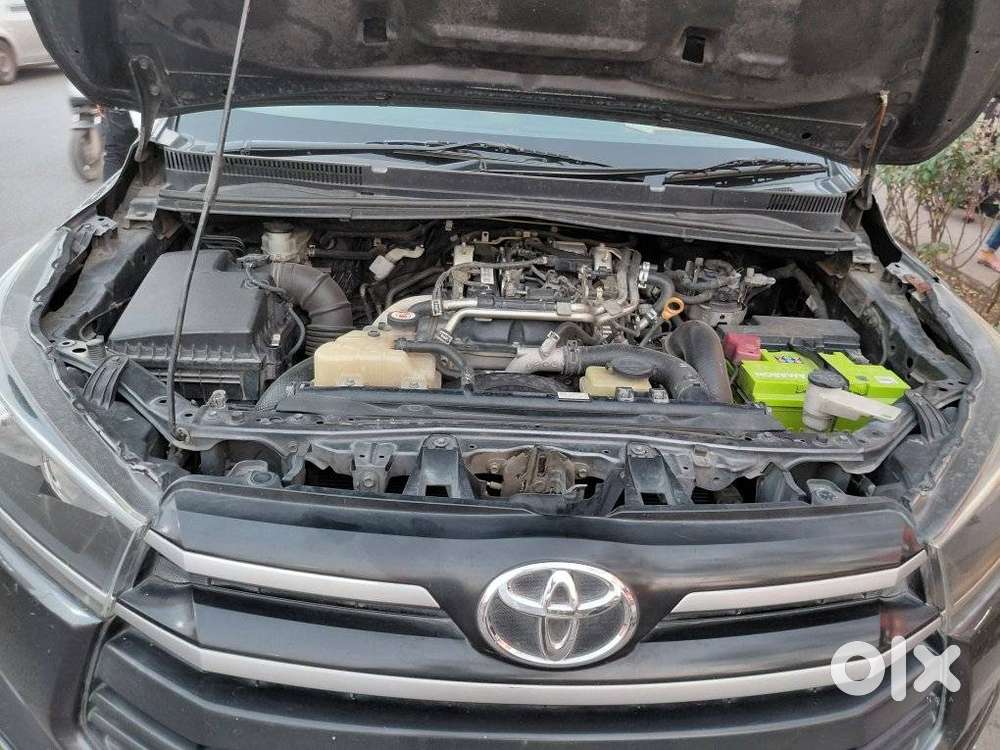 Toyota Innova Crysta 2.4 G Mt 8s, 2016, Diesel