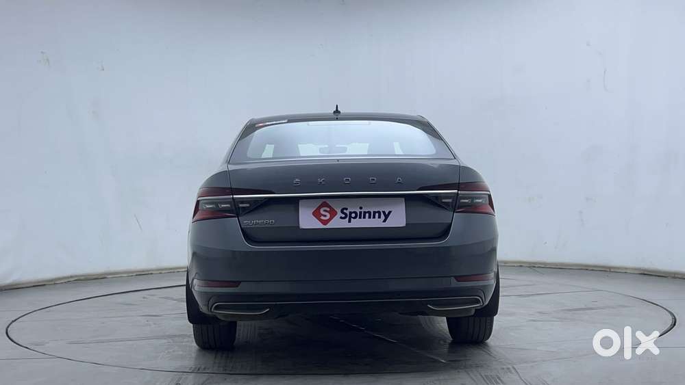 Skoda Superb L&k 1.8 Tsi At, 2022, Petrol