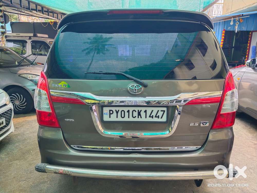 Toyota Innova 2.5 V 8 Str, 2015, Diesel