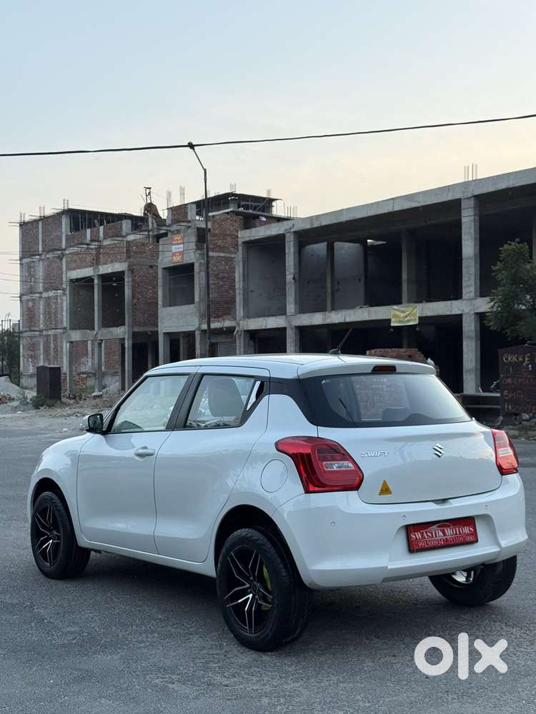 Maruti Suzuki Swift Vxi Optional, 2021, Petrol